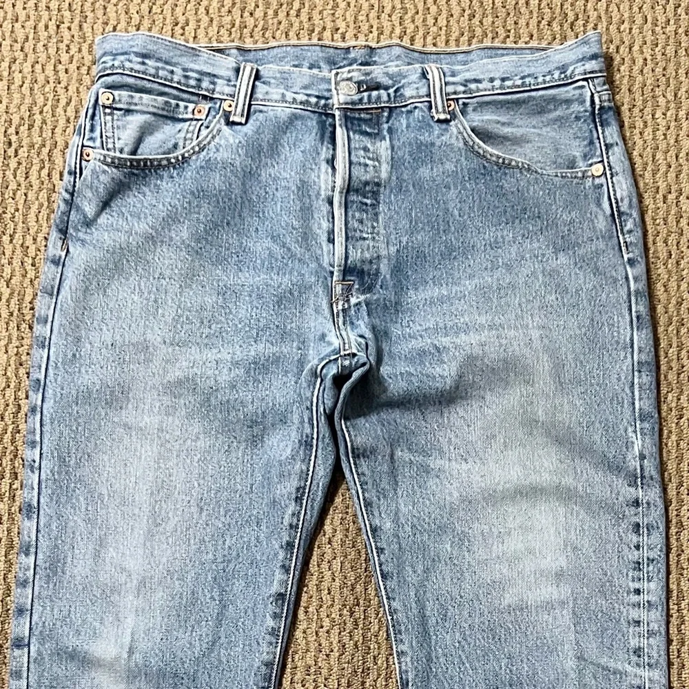 Levi's 501 Original Fit  Jeans Medium‎ Wash Button Fly